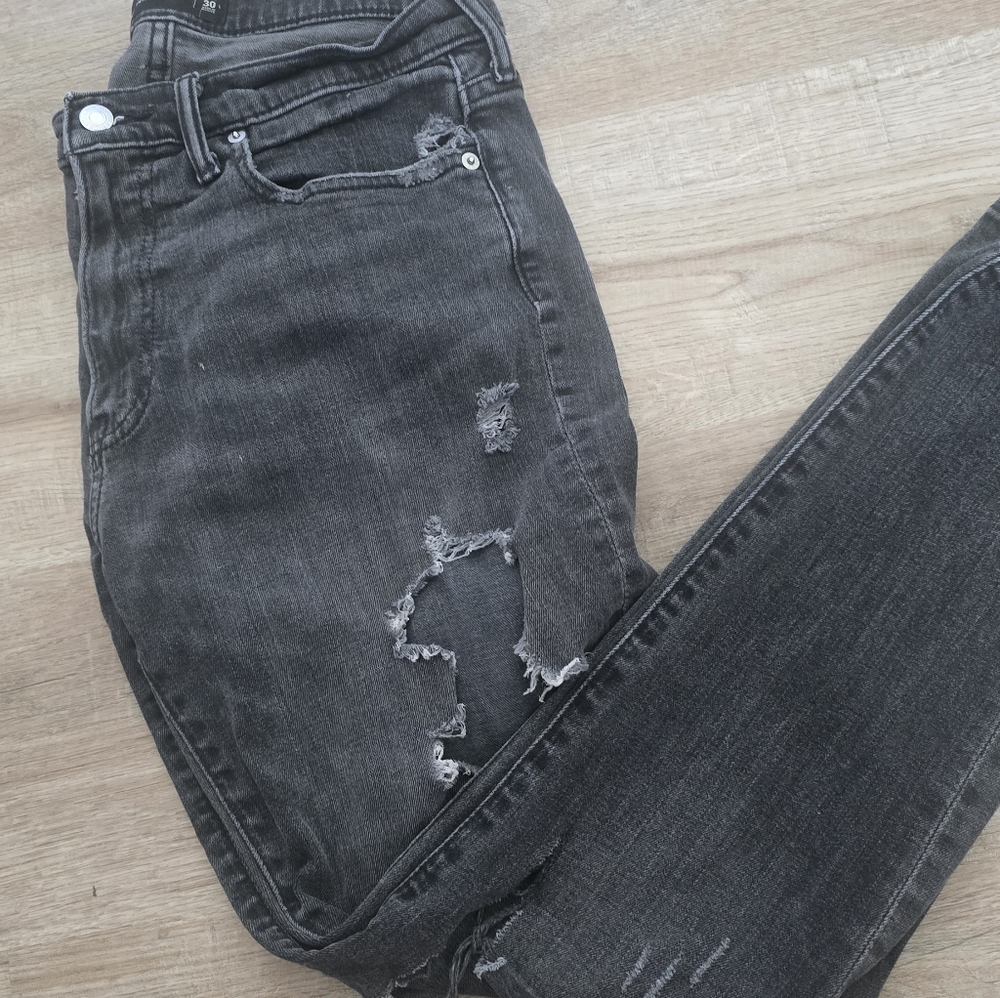 Abercrombie Black Wash/Distressed Skinny Jeans / Athletic Skinny Stretch